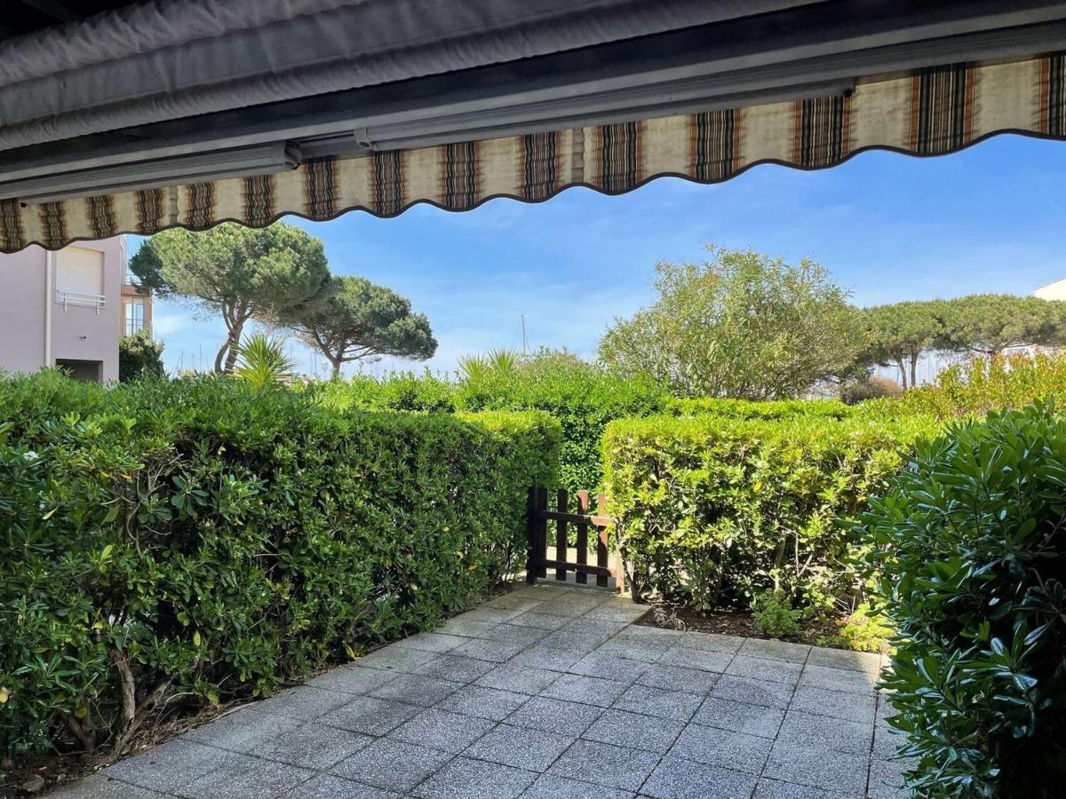 Studio Rdc Avec Piscine, A 600M De La Plage Et A Deux Pas Du Port - Cap D'Agde - Fr-1-249-369 Exteriör bild