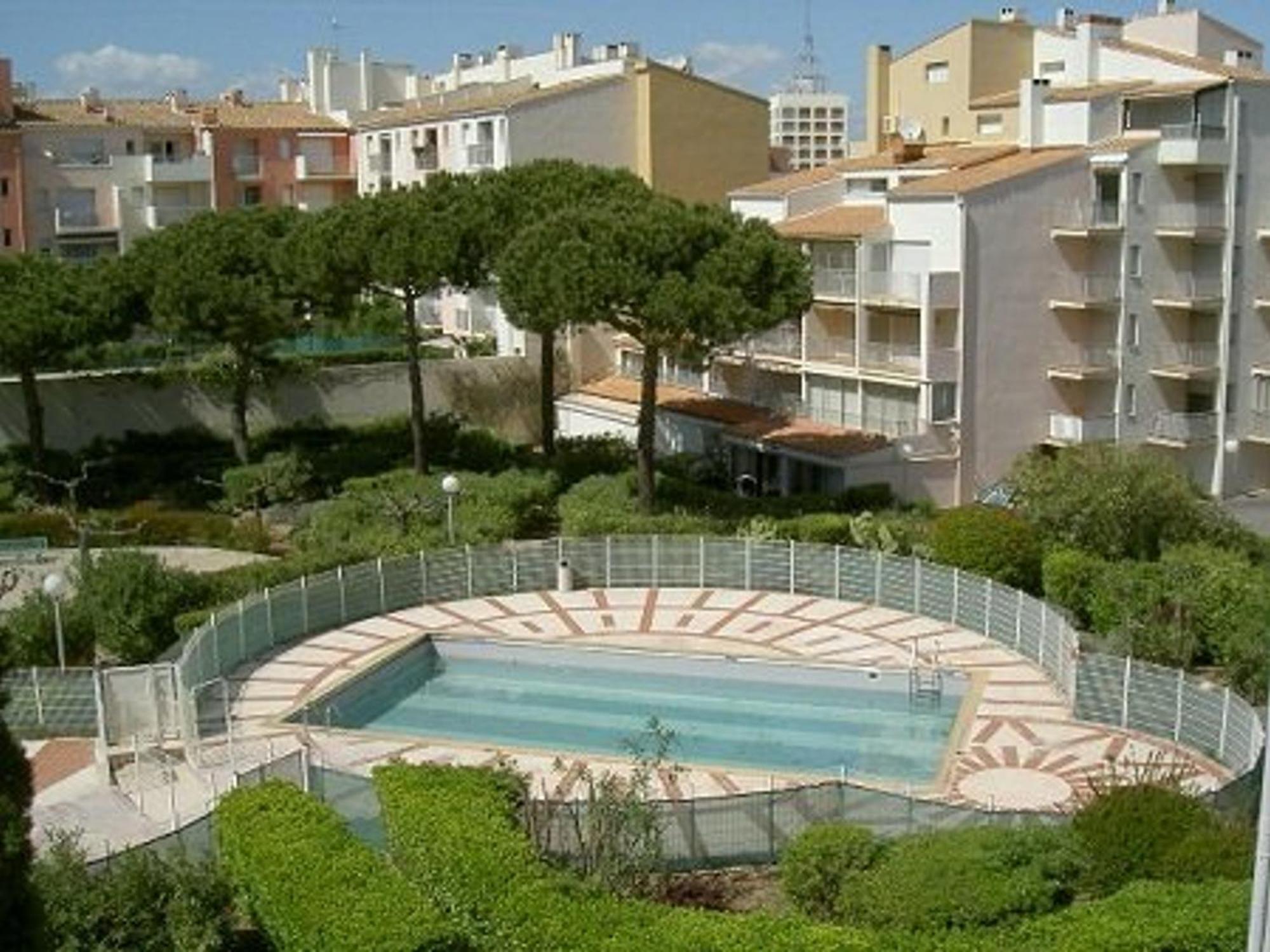 Studio Rdc Avec Piscine, A 600M De La Plage Et A Deux Pas Du Port - Cap D'Agde - Fr-1-249-369 Exteriör bild
